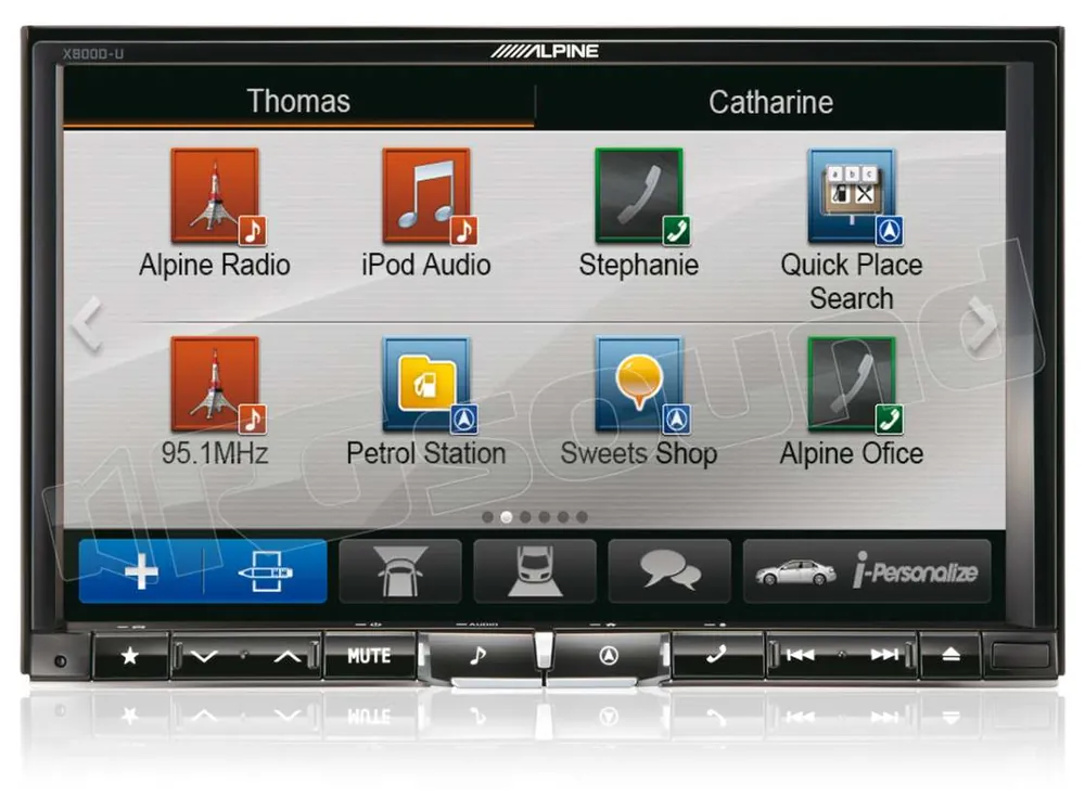Alpine X800D-U monitor 8‘‘con processore audio e convertitore 24-Bit D