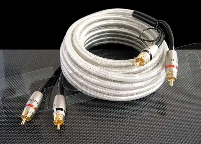 Target Audio ZRC 500 Prolunga RCA-RCA con connettori in metallo placca