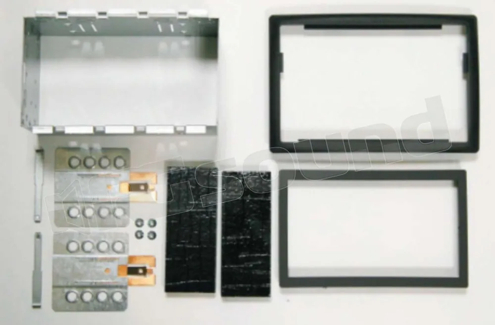 Pioneer 12.301250-01 Renault Megane Installazione autoradio e monito