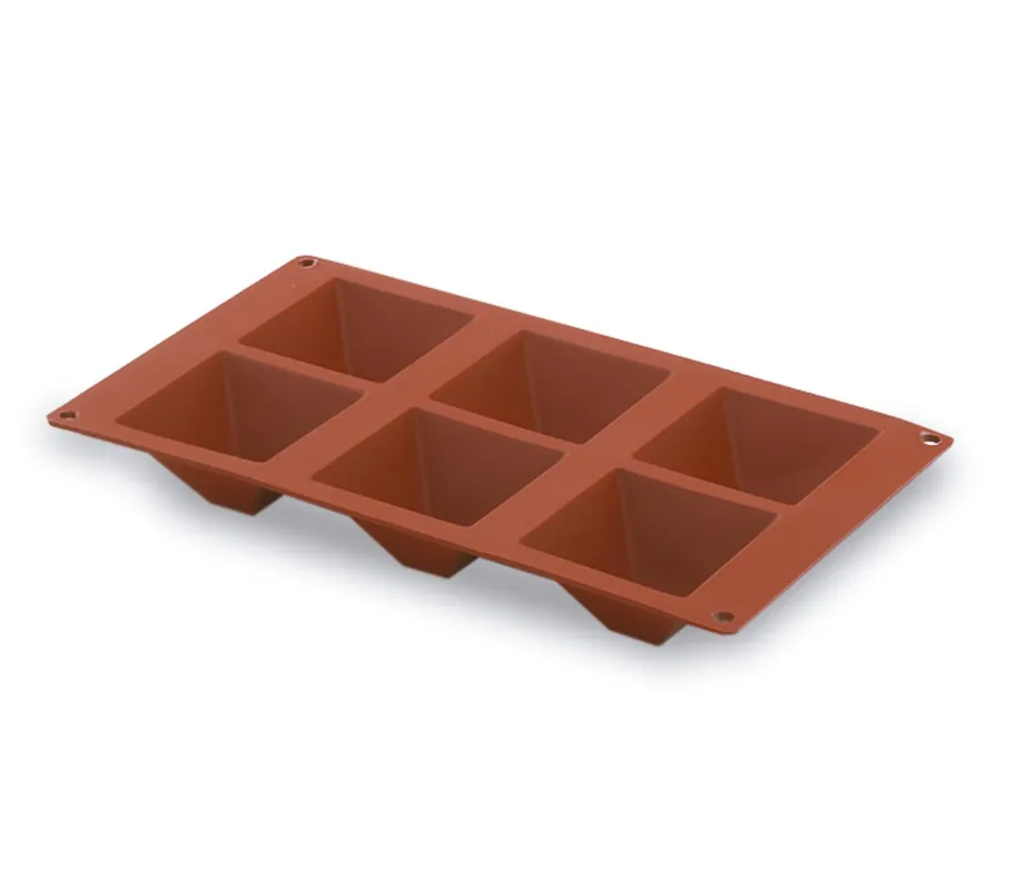 Stampo a piramide con 6 cavità LACOR Pastryflex 66822