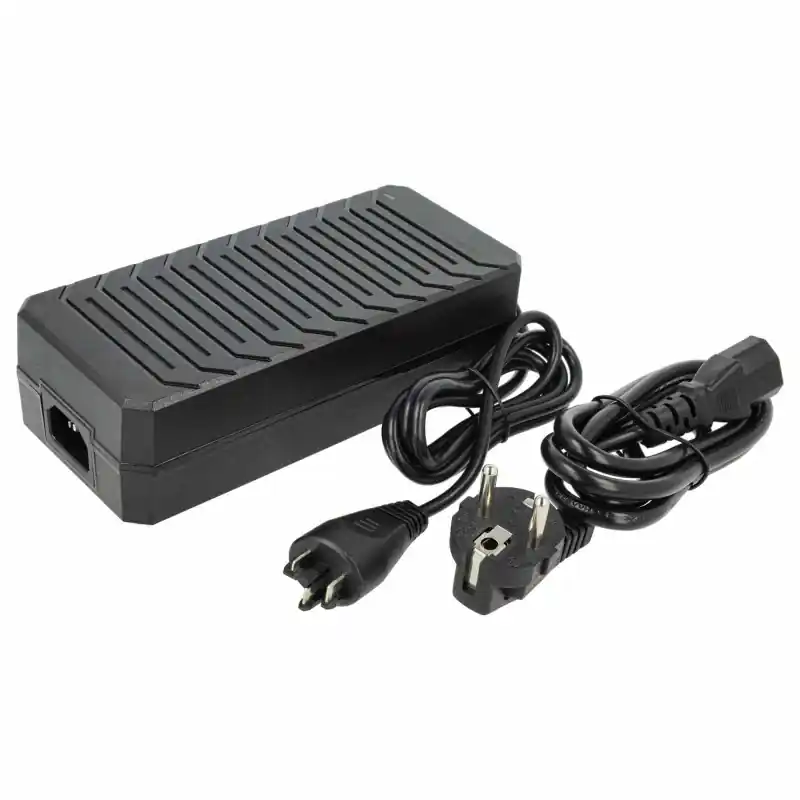 Alimentatore per biciclette elettriche Bosch, 36V / 6.0A / connettore speciale 3-pin